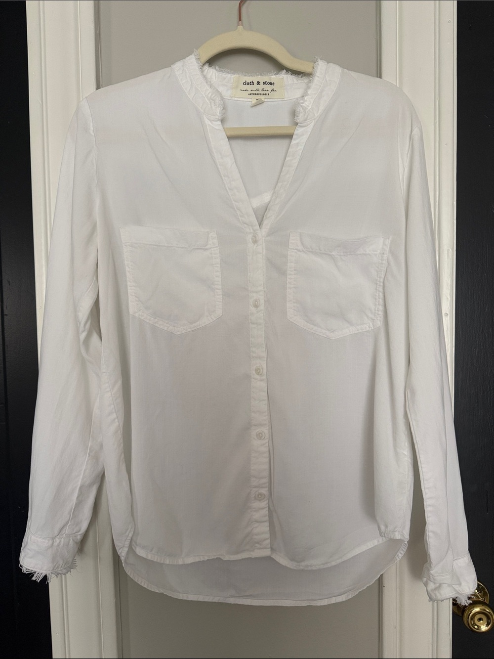 cloth & stone White Button-Front Ruffled Collar Pocket Blouse